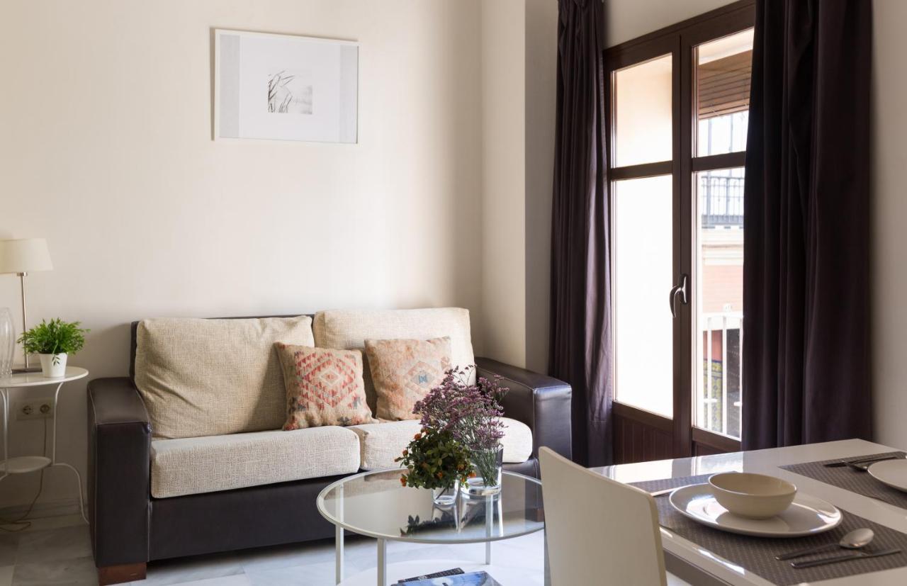Apartamentos Altamira Sevilla Exterior foto